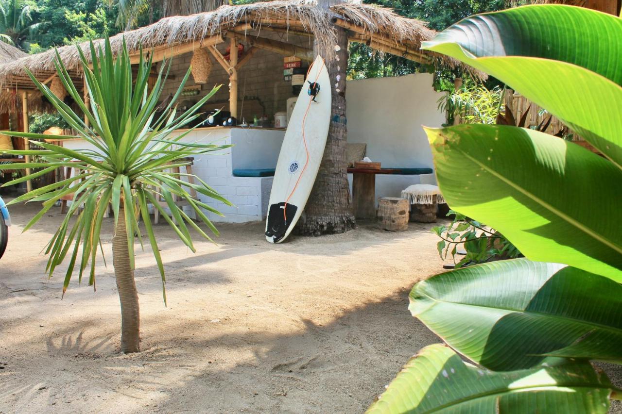 Rumah Canaria Bungalow Gili Trawangan Exterior photo