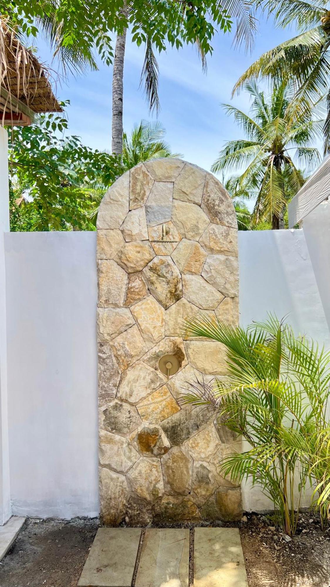 Rumah Canaria Bungalow Gili Trawangan Exterior photo